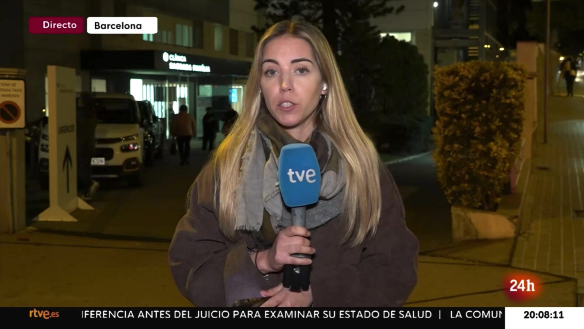 Conexión en directo con el canal 24h de RTVE – operador de cámara de televisión en Barcelona
