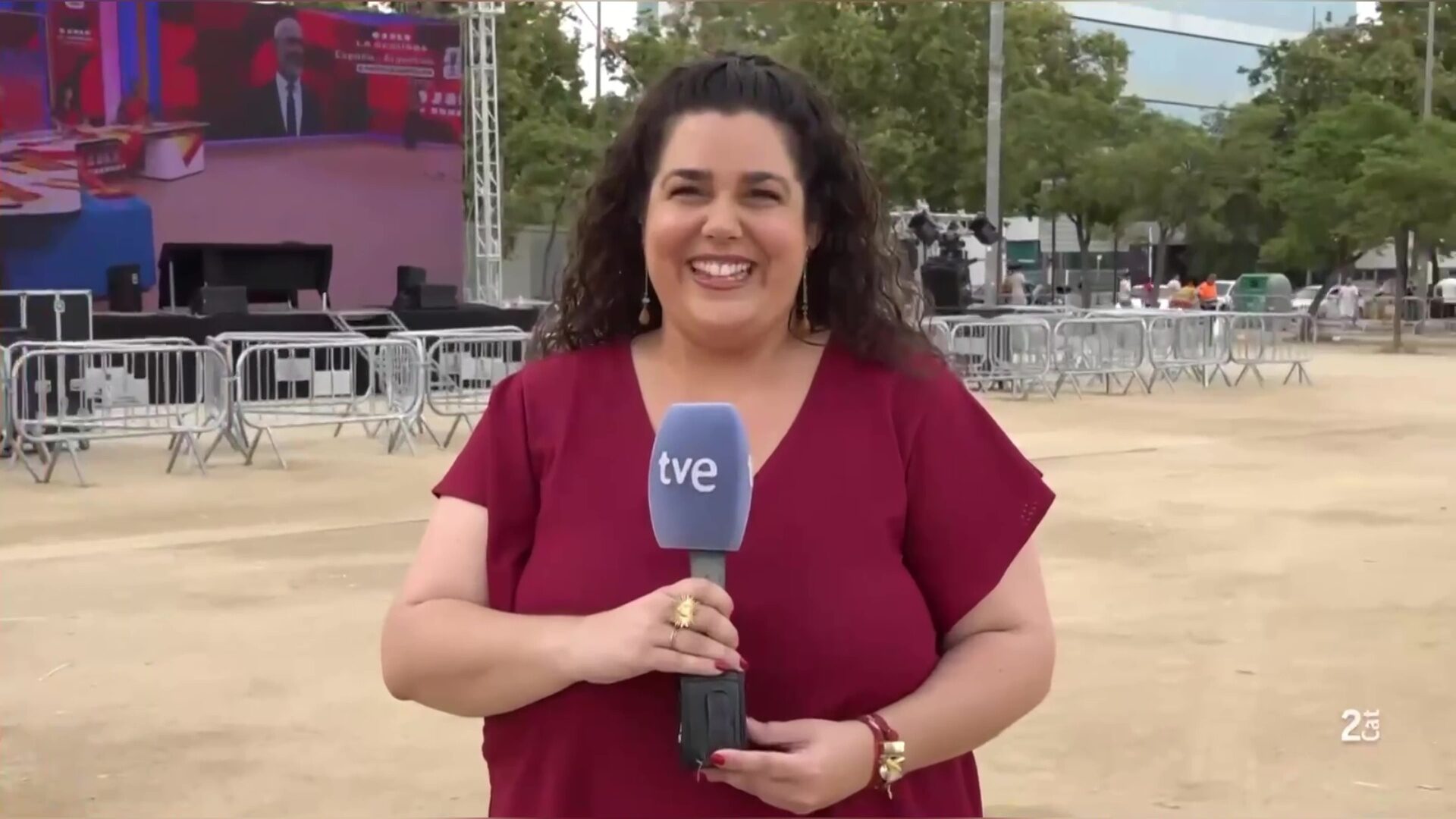 Especial Mundial 2026: Conexión en directo desde Castelldefels – operador de cámara de televisión en Barcelona